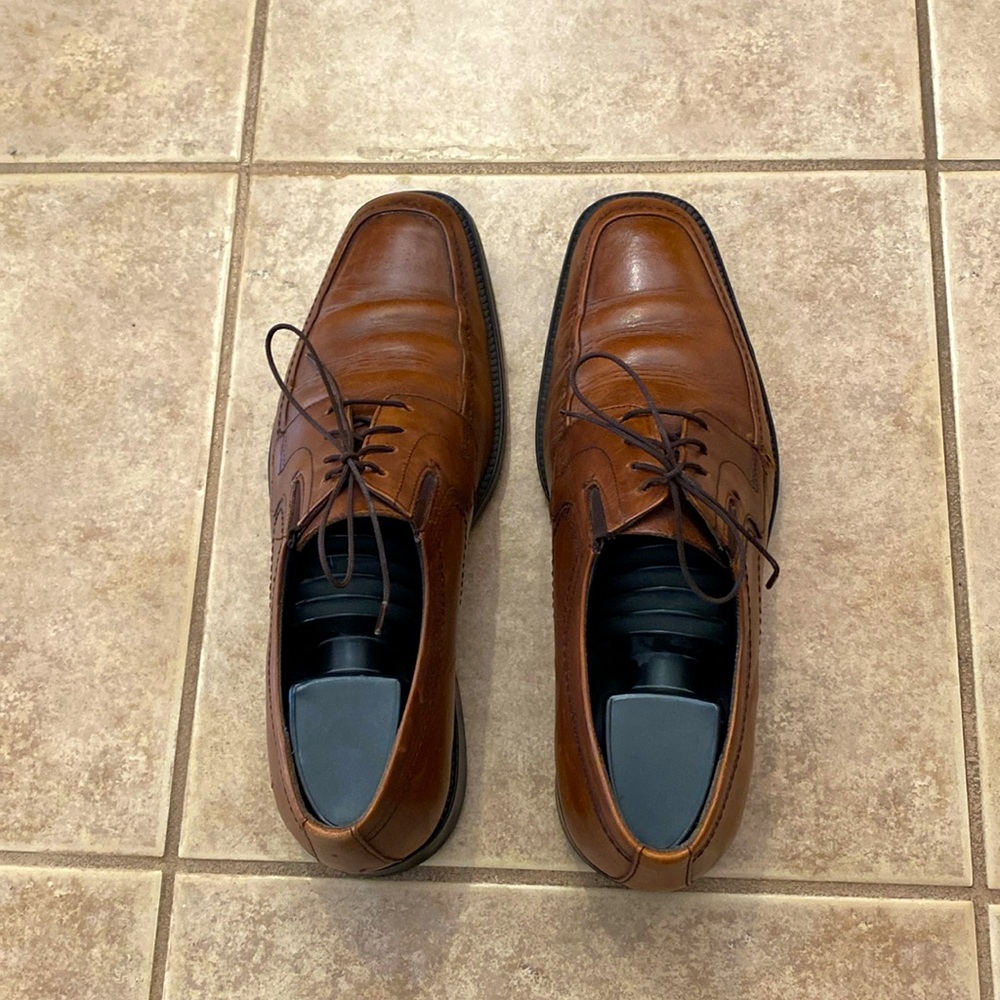 Johnston and Murphy men’s shoes,size 10 1/2